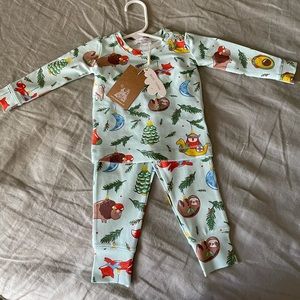 Angel Dear 6-12 month Christmas/Holiday two piece pajama set